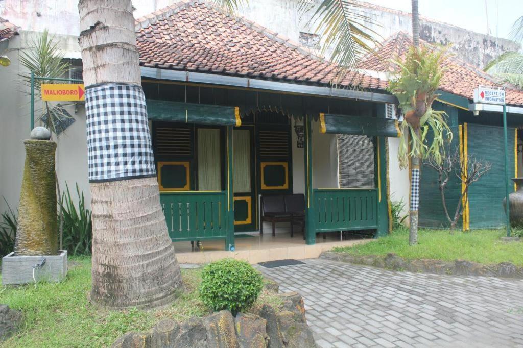 Hotel Batik יוגיאקרטה מראה חיצוני תמונה
