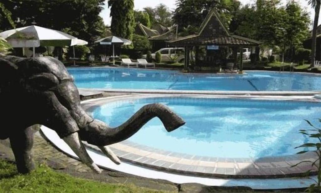 Hotel Batik יוגיאקרטה מראה חיצוני תמונה