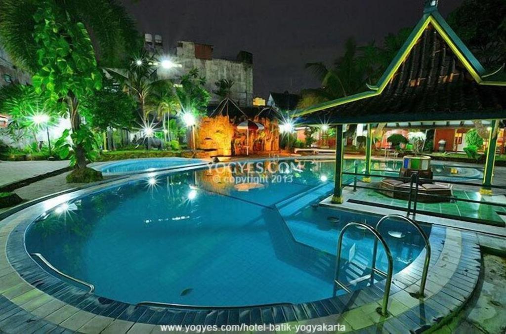 Hotel Batik יוגיאקרטה מראה חיצוני תמונה