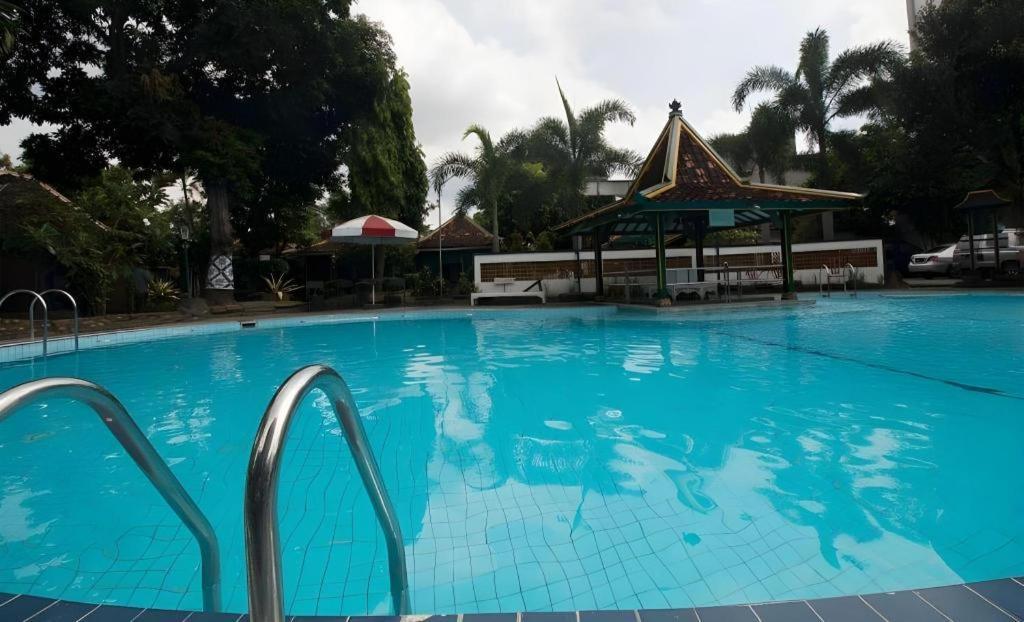 Hotel Batik יוגיאקרטה מראה חיצוני תמונה