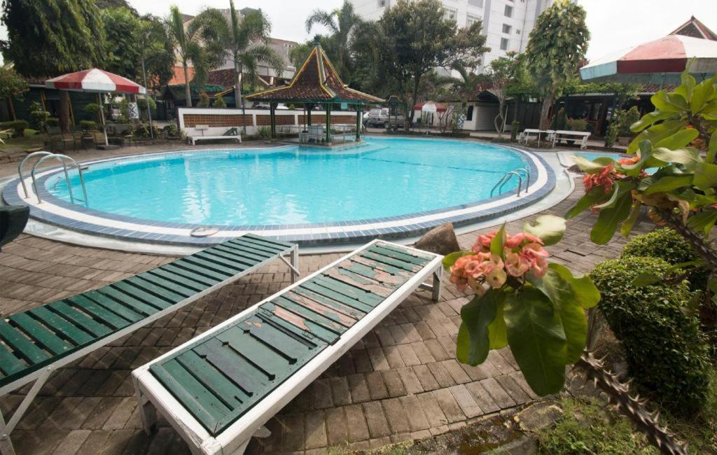 Hotel Batik יוגיאקרטה מראה חיצוני תמונה